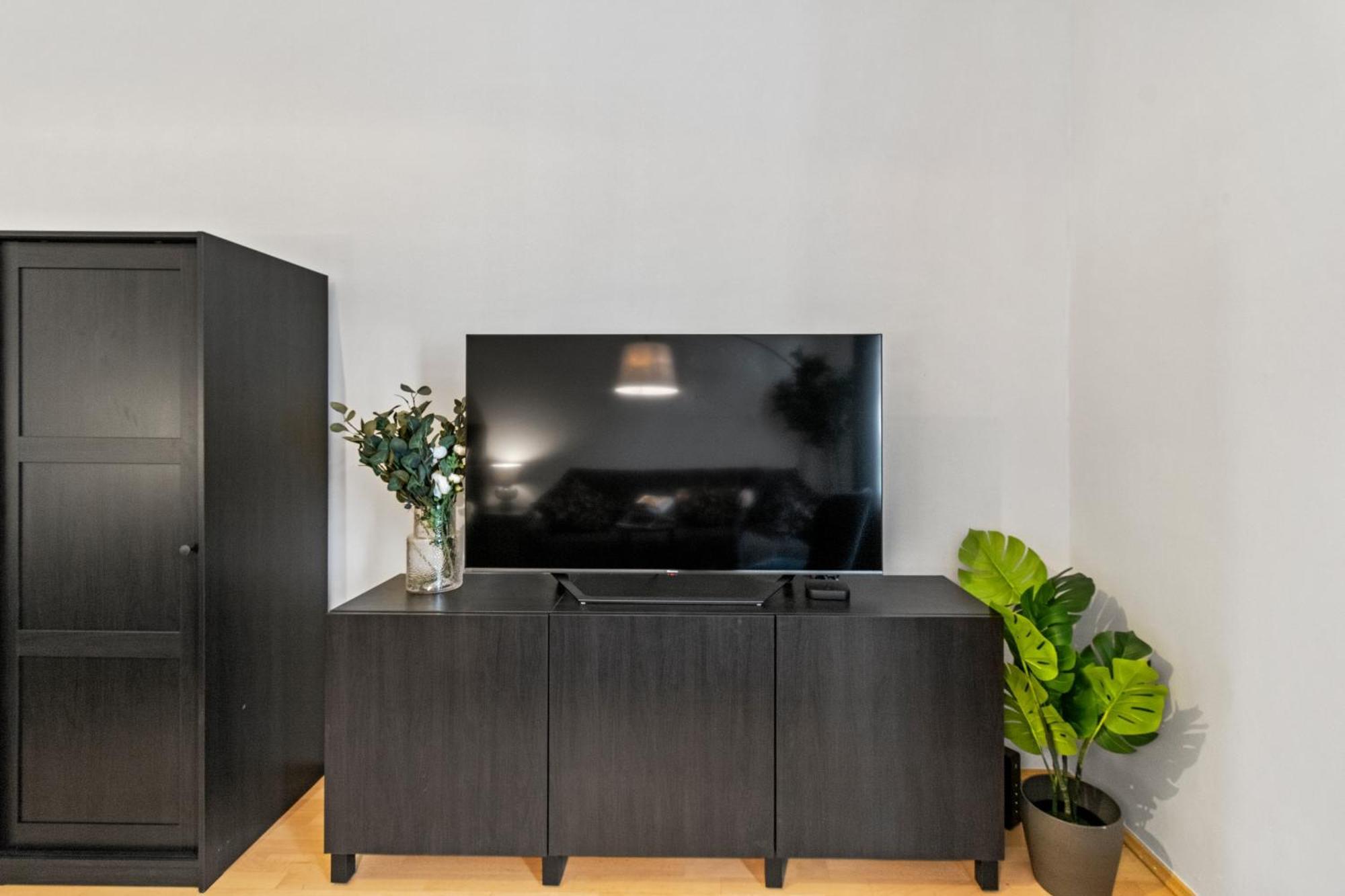 Stylish Apartment, 4 Min To U3 Zipperer Strasse Bécs Kültér fotó