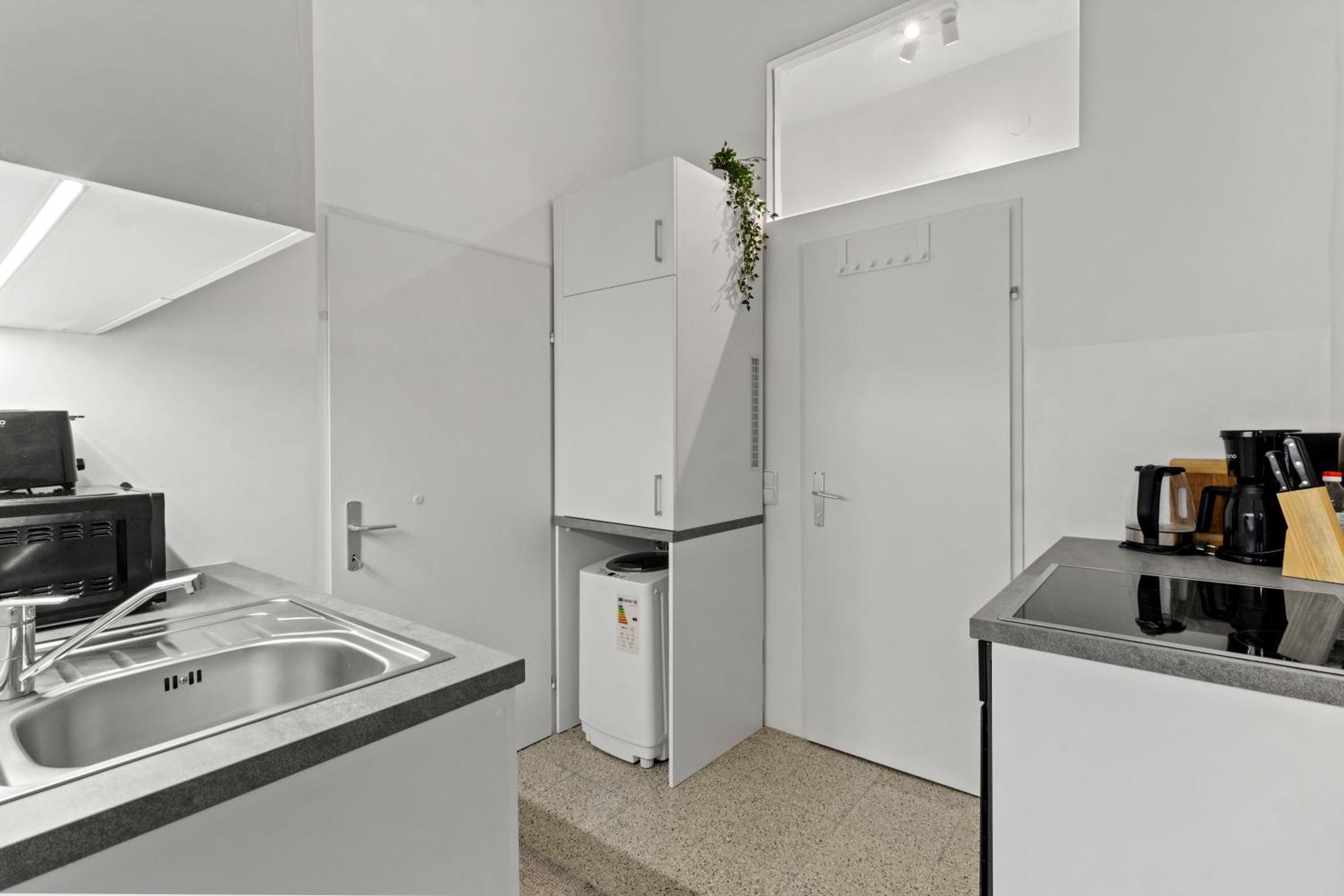 Stylish Apartment, 4 Min To U3 Zipperer Strasse Bécs Kültér fotó