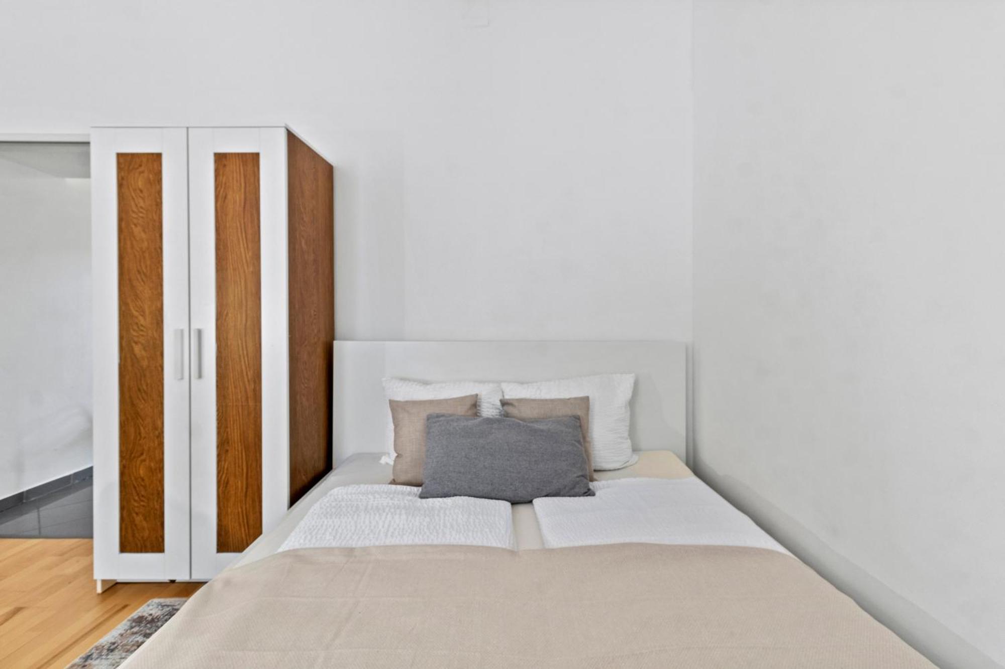 Stylish Apartment, 4 Min To U3 Zipperer Strasse Bécs Kültér fotó