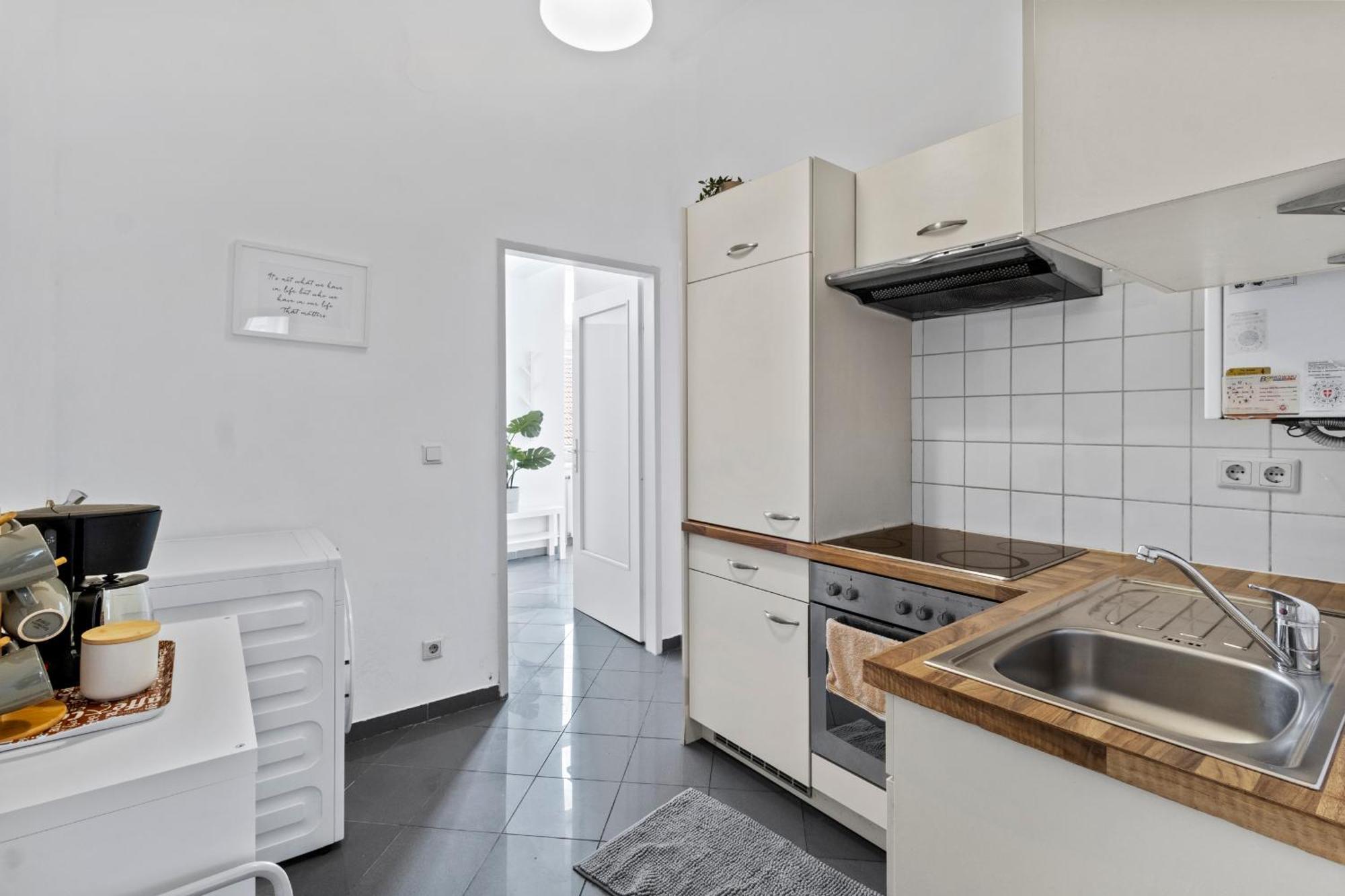 Stylish Apartment, 4 Min To U3 Zipperer Strasse Bécs Kültér fotó
